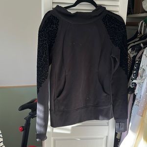 Lululemon sweatshirt